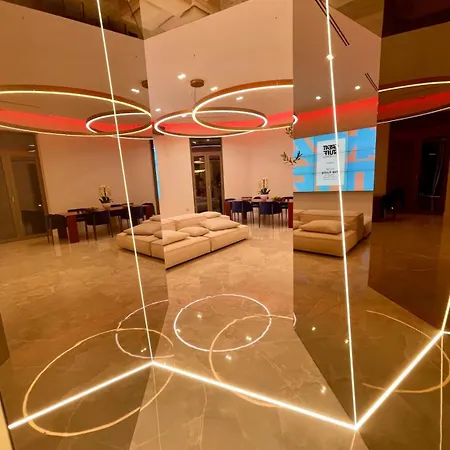 Luxury Penthouse In Downtown