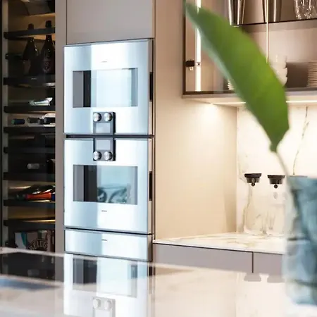 Luxury Penthouse In Downtown *