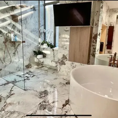 Luxury Penthouse In Downtown Apartamento