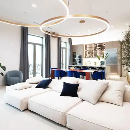 Luxury Penthouse In Downtown Apartamento