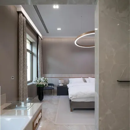Luxury Penthouse In Downtown *